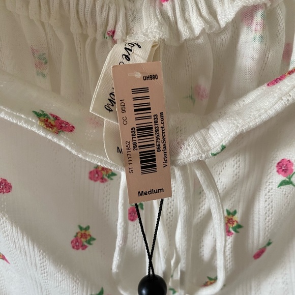 NWT Victoria’s Secret For Love & Lemons Blossom Pointelle Lounge Shorts, Medium - Picture 5 of 9